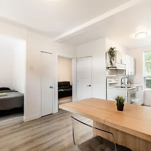 1 Chambre-1011 , Montreal Canada