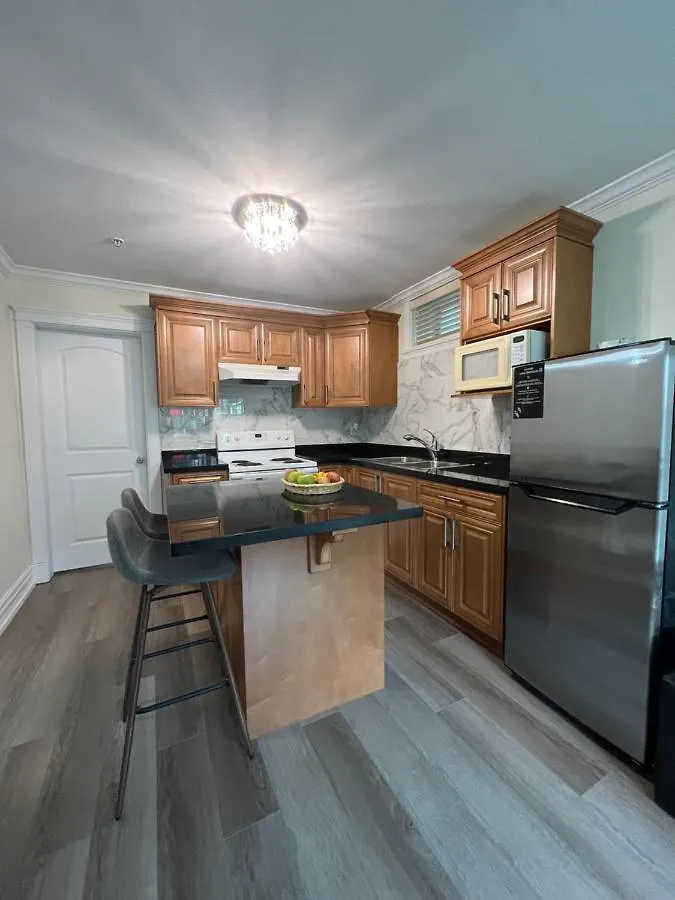 Private Suite 1 Bed 1 Bath 15 Mins Yvr And Downtown 舒适安静 Vancouver