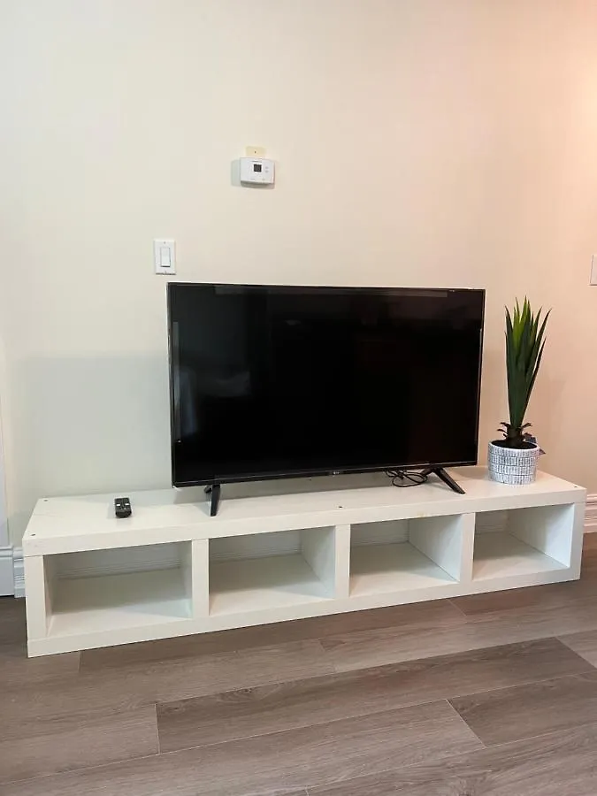 Apartment Private Suite 1 Bed 1 Bath 15 Mins Yvr And Downtown 舒适安静 Vancouver Canada